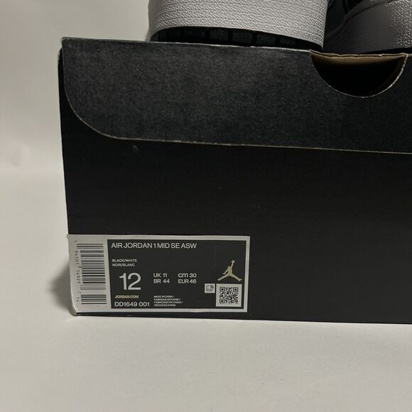 Nike Shoes Air Jordan 1 Retro Mid SE “All-Star/Carbon Fiber” 2024 - Picture 5 of 6